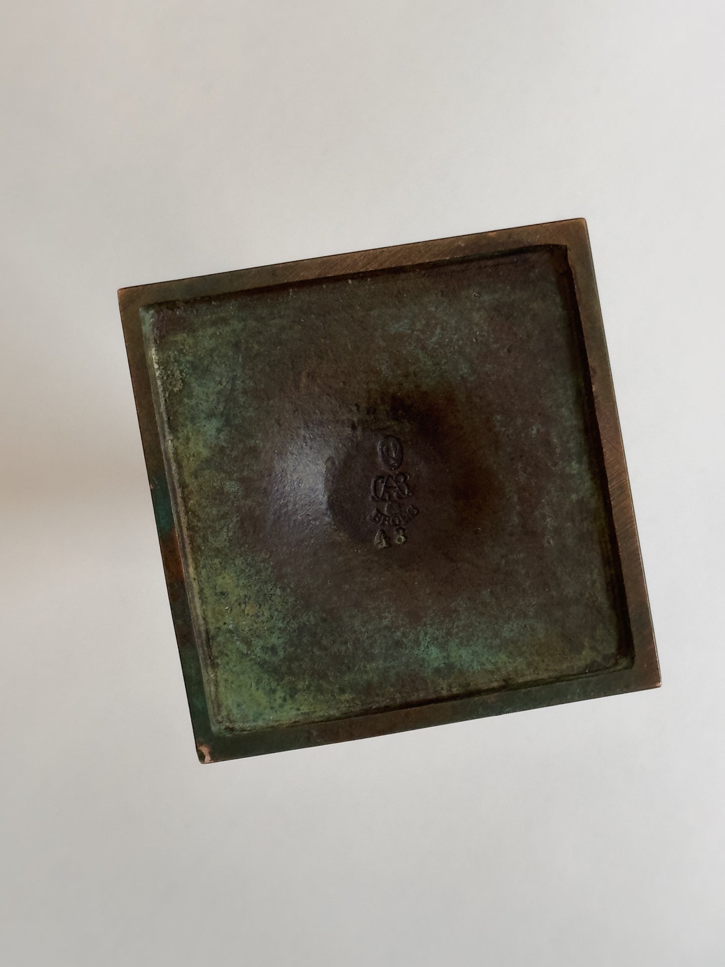GAB Bronze vase