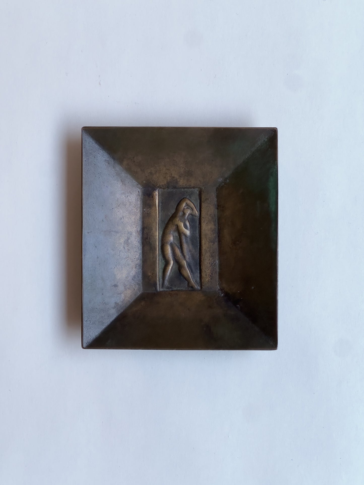 Bronze dish, GAB