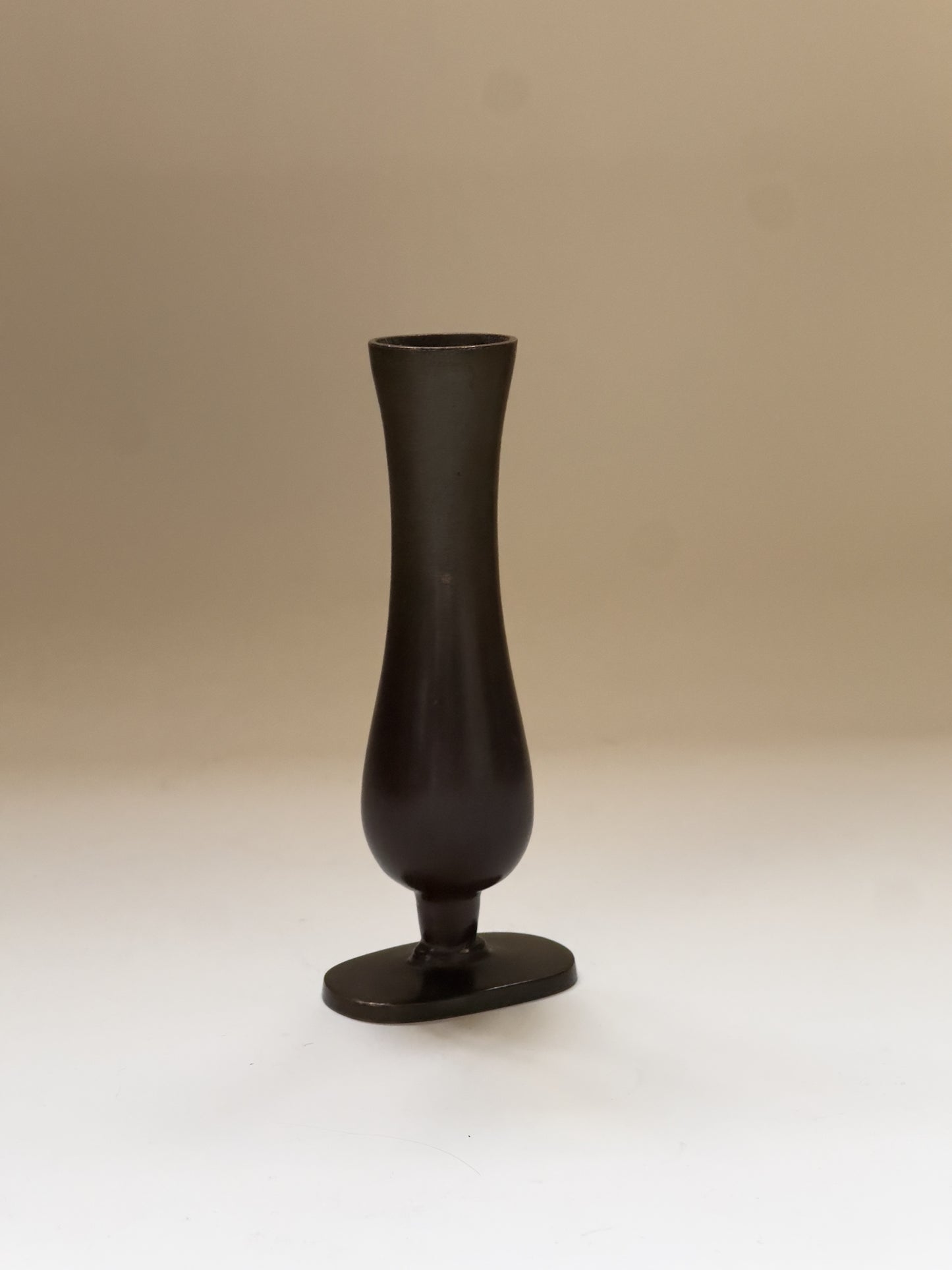 GAB Bronze vase